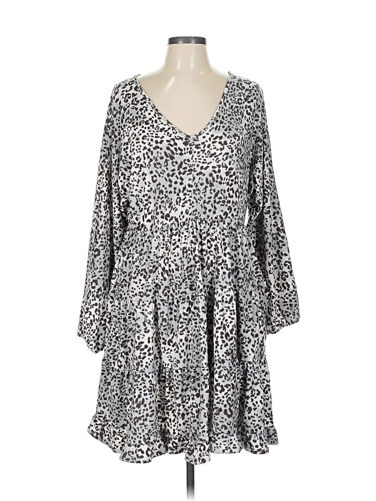 Pre-owned Perfect Peach Casual Dress In Gray