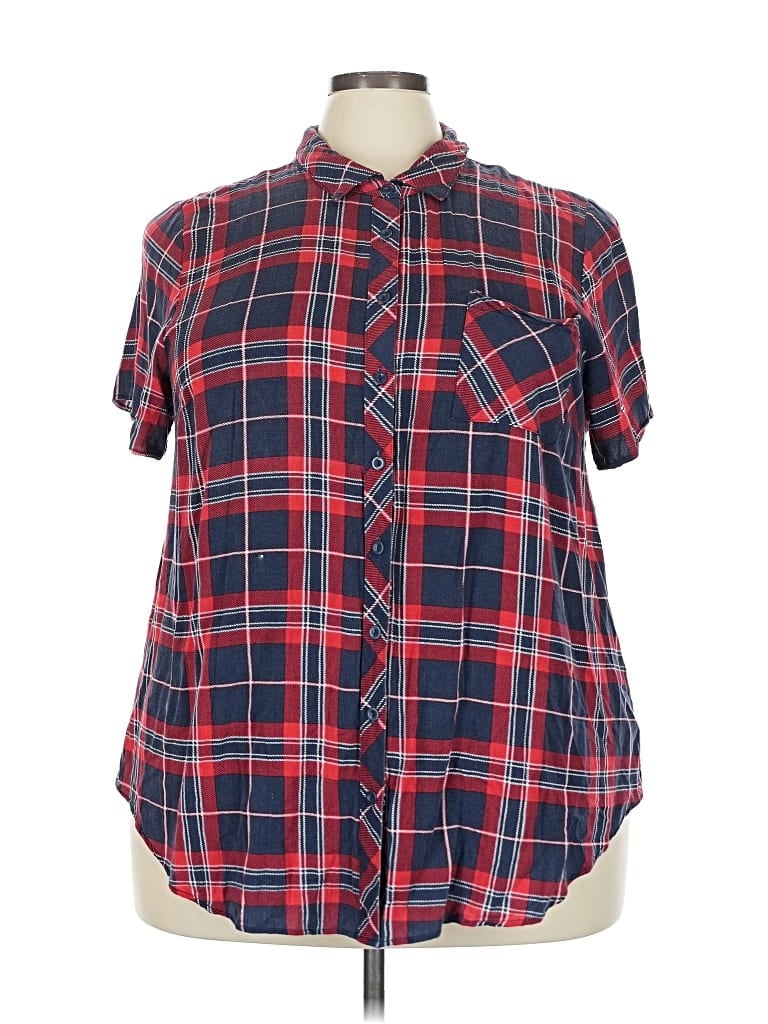Pre-owned Torrid Short Sleeve Button Down Shirt In Red