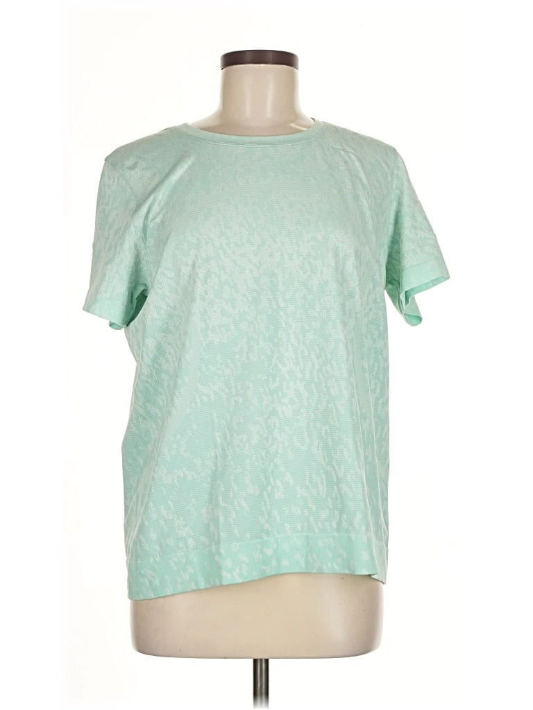 Pre-owned Lululemon Athletica Short Sleeve T-shirt In Green