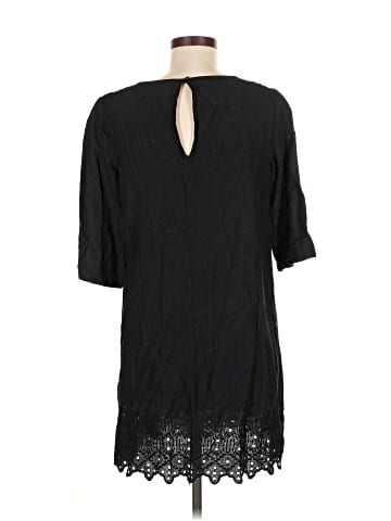 Old Navy Casual Dress (view 2)