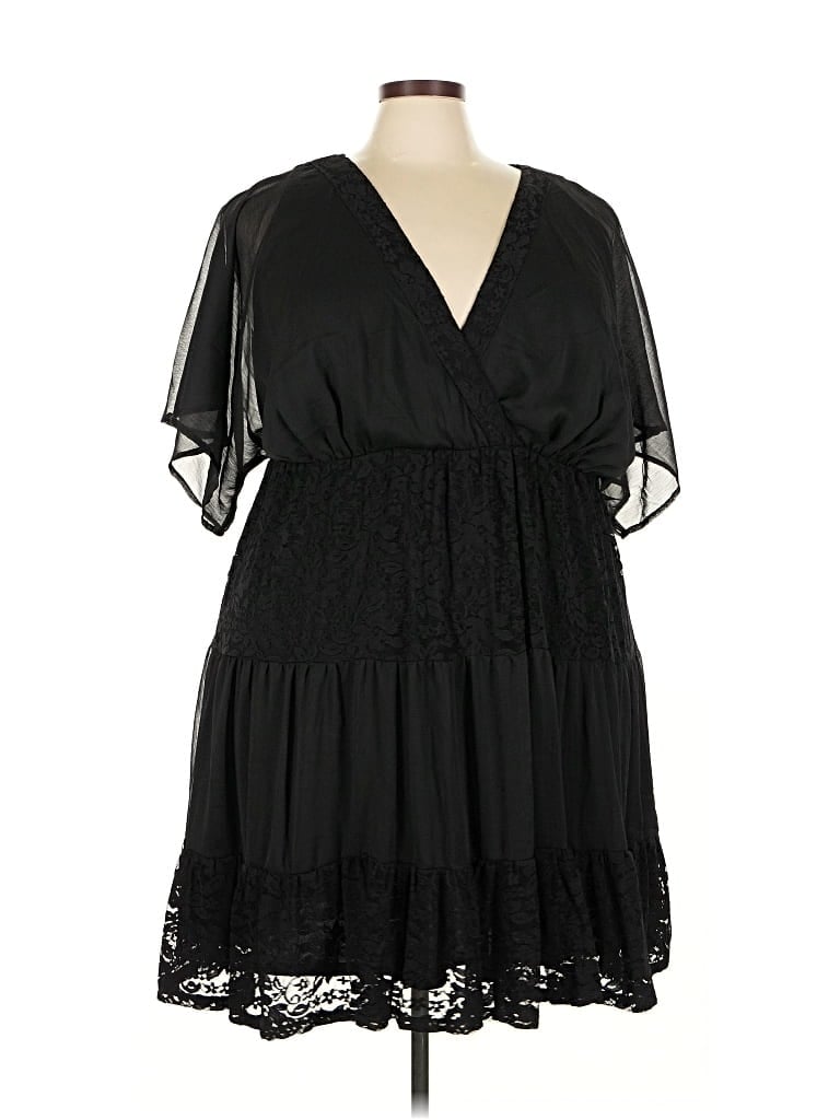 Pre-owned Torrid Cocktail Dress In Black