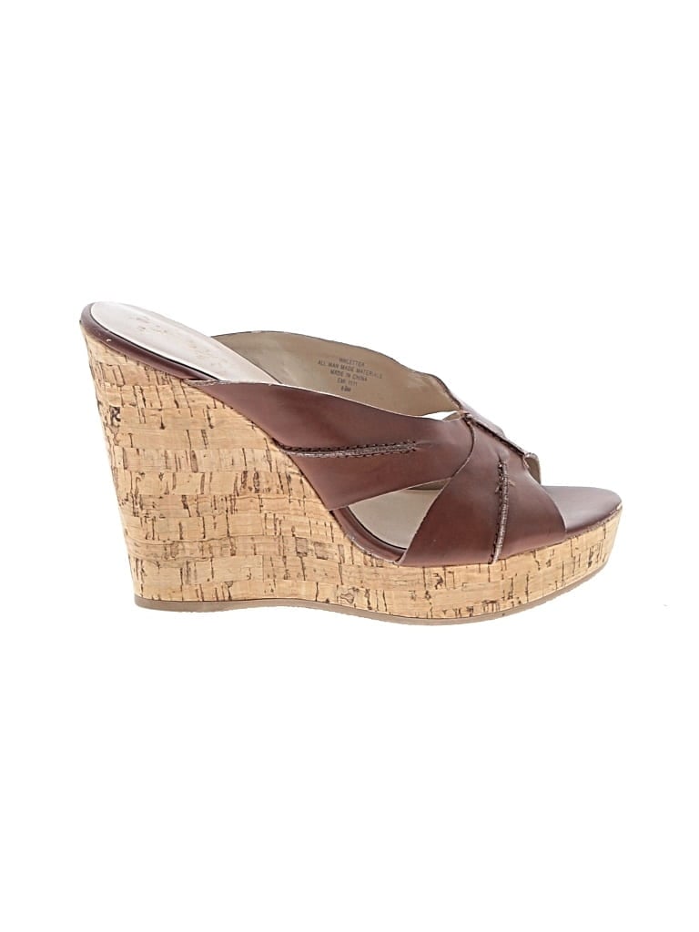 Pre-owned Nine West Sandals In Brown