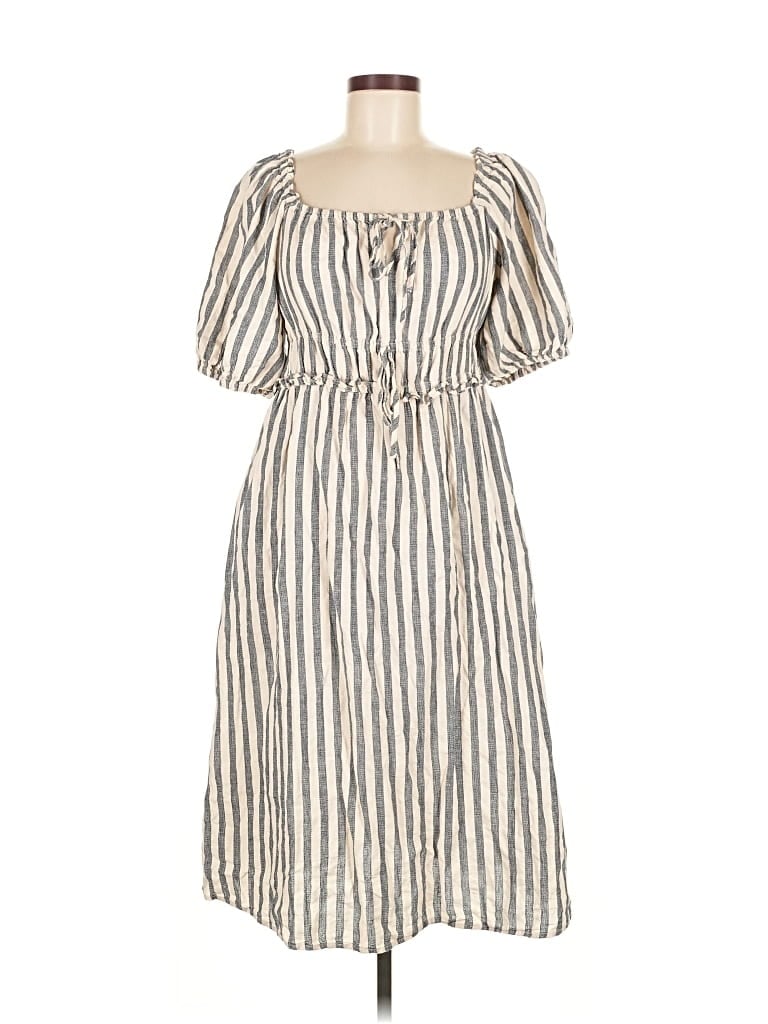 Pre-owned Universal Thread Casual Dress In White