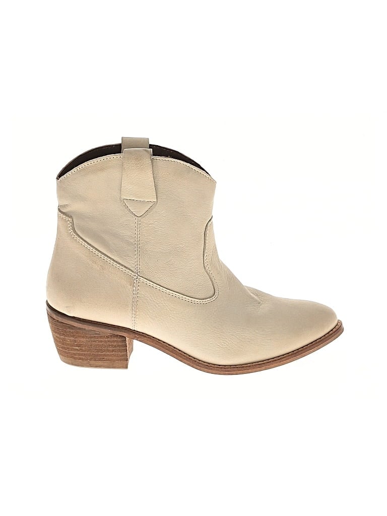 Pre-owned Diba True Ankle Boots In White