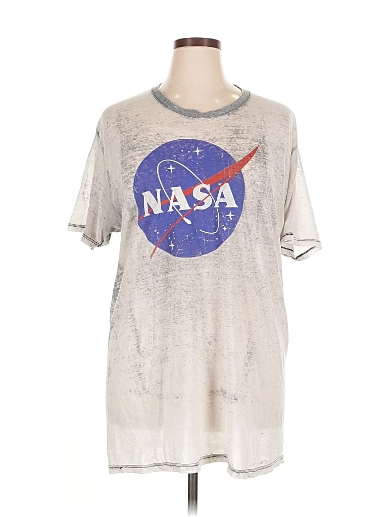 Pre-owned Fifth Sun Short Sleeve T-shirt In Silver