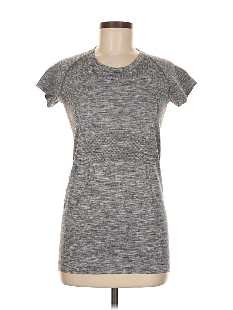 Pre-owned Lululemon Athletica Active T-shirt In Gray