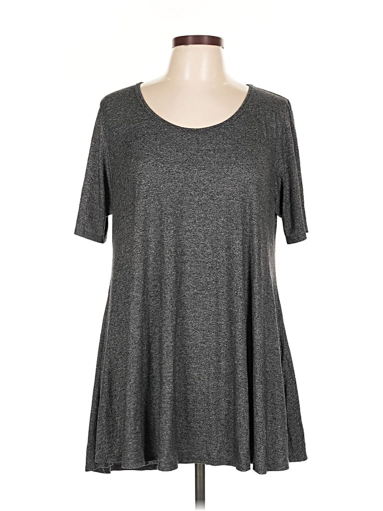 Pre-owned Lularoe Short Sleeve T-shirt In Gray