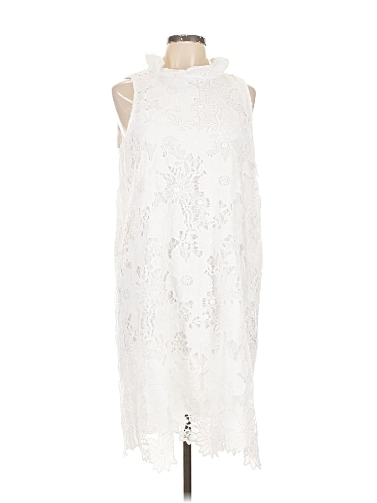 Crown & Ivy Cocktail Dress In White