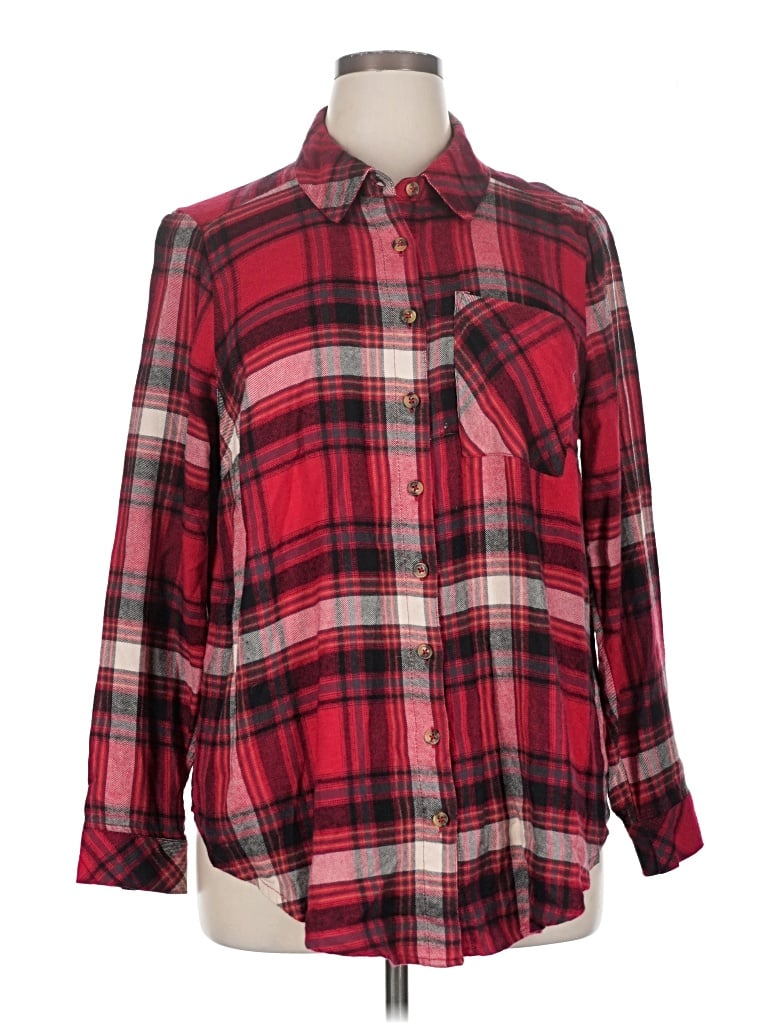 Click to view more detailed imagery on our partner's website Pre-owned Torrid Long Sleeve Button Down Shirt In Red