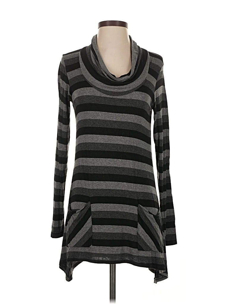 Pre-owned Red Haute Long Sleeve Turtleneck In Gray