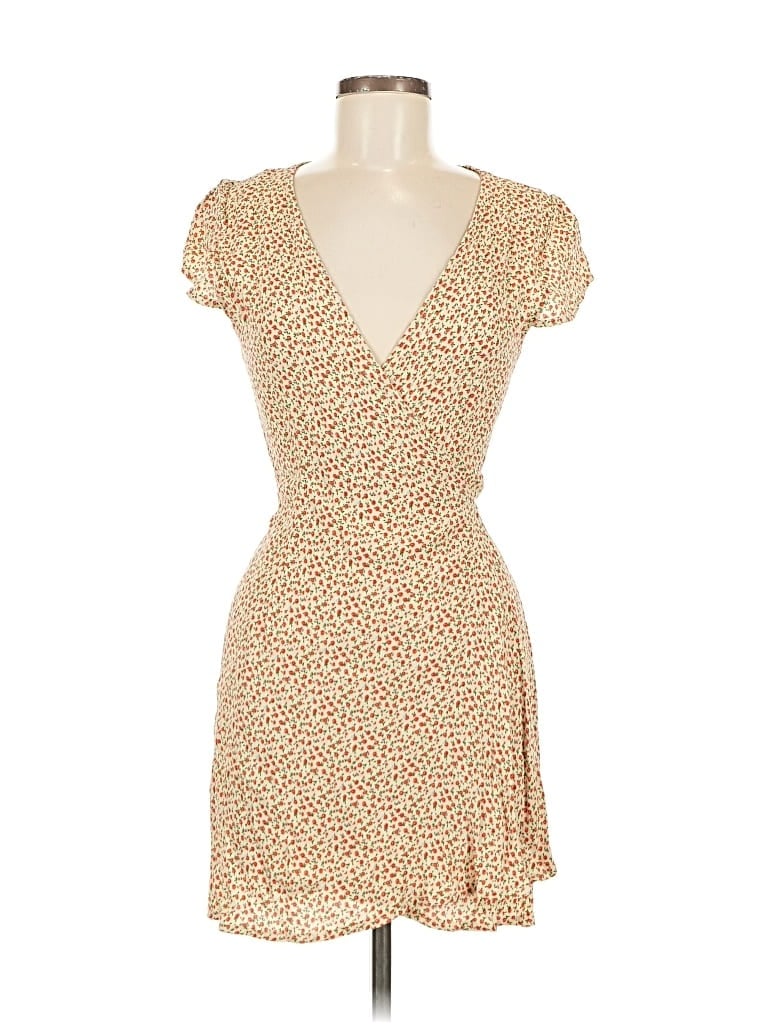 Pre-owned Brandy Melville Short Sleeve Top Tan Sweetheart Neckline Tops In Brown