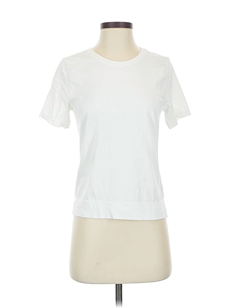 Pre-owned Athleta Short Sleeve T-shirt In White