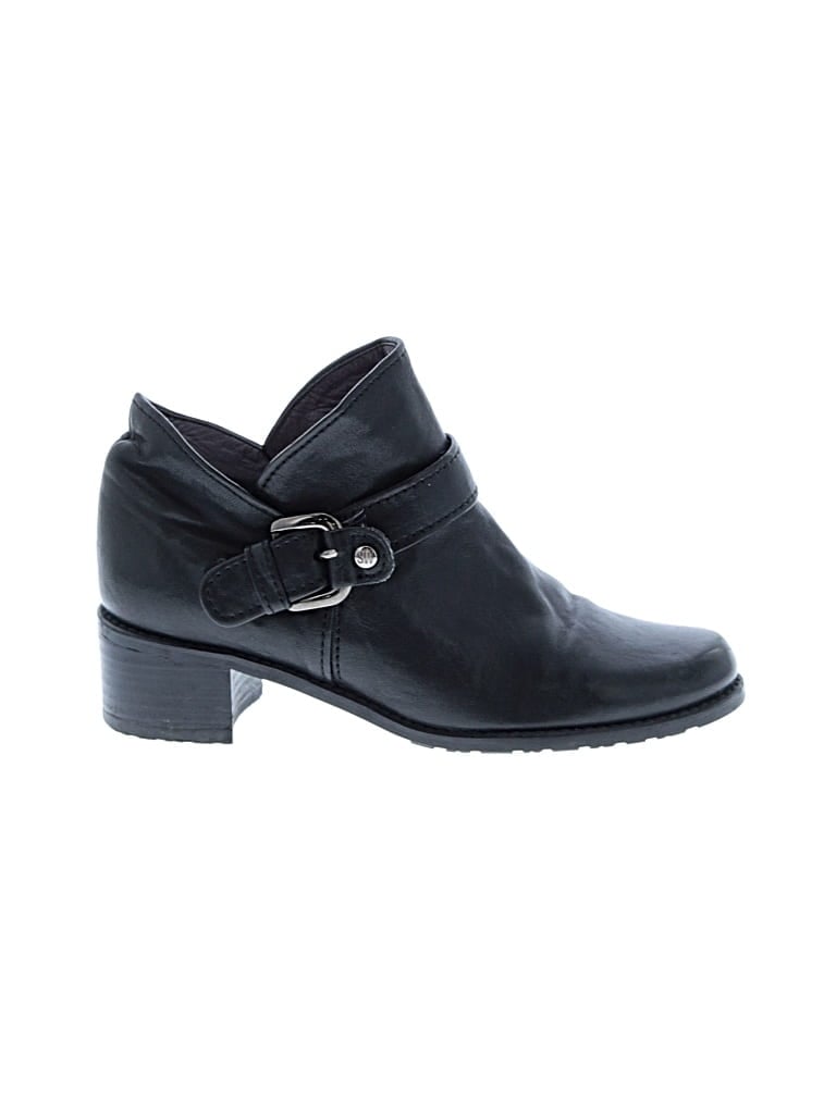 Pre-owned Stuart Weitzman Ankle Boots In Black