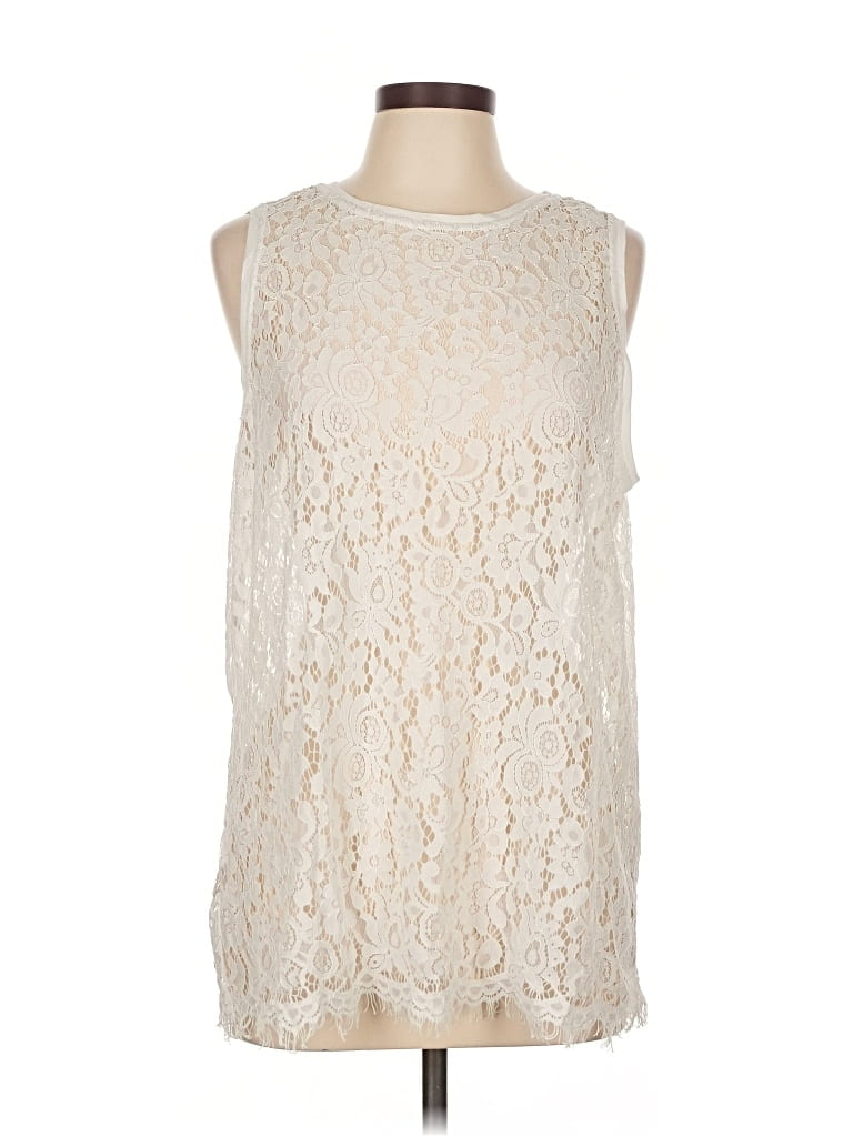 Pre-owned Chico's Sleeveless Blouse In White