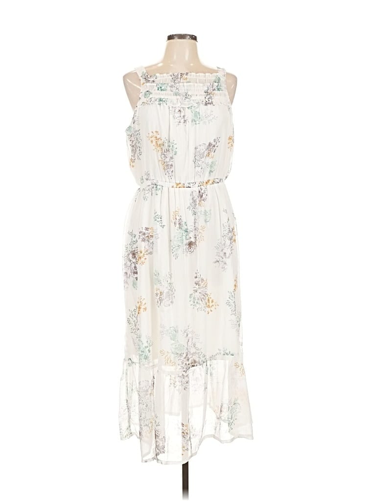 Pre-owned Maurices Casual Dress In White