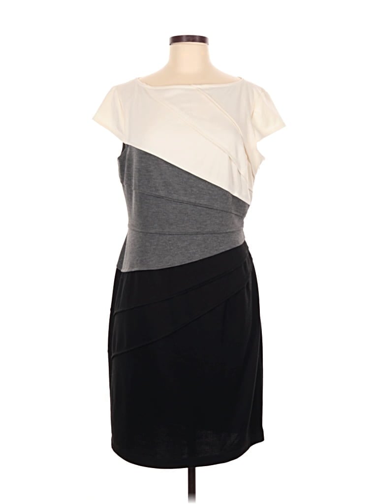 Pre-owned London Times Cocktail Dress In Black