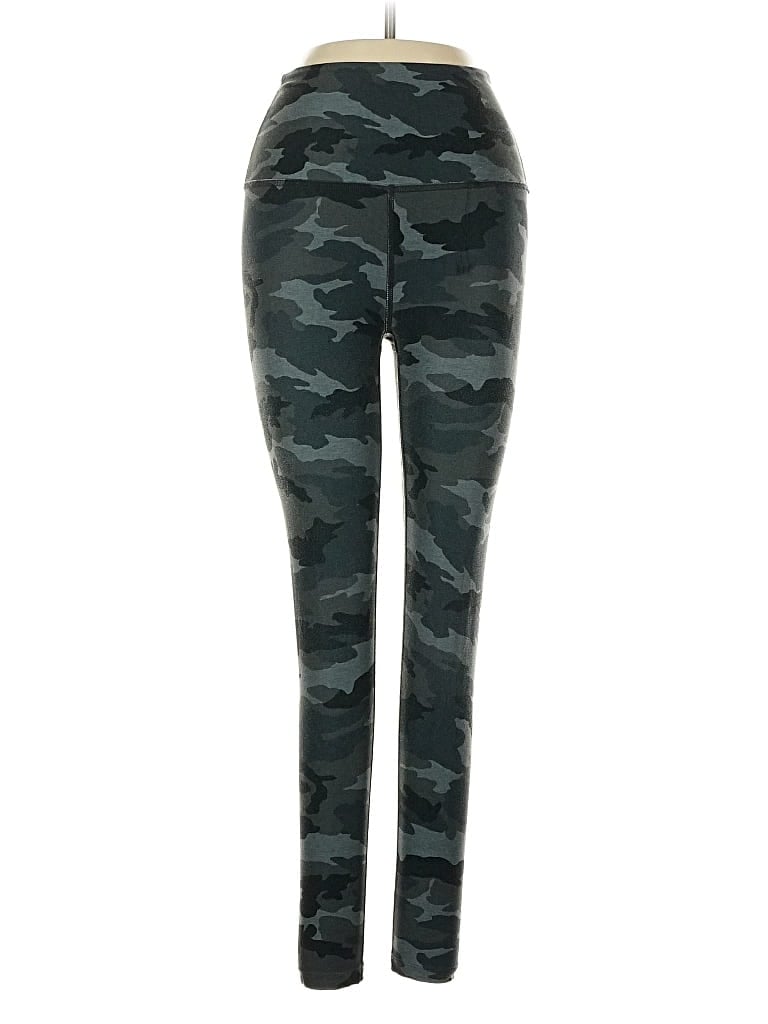 Pre-owned Beyond Yoga Active Pants In Green