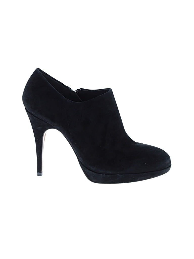 Pre-owned Vince Camuto Ankle Boots In Black