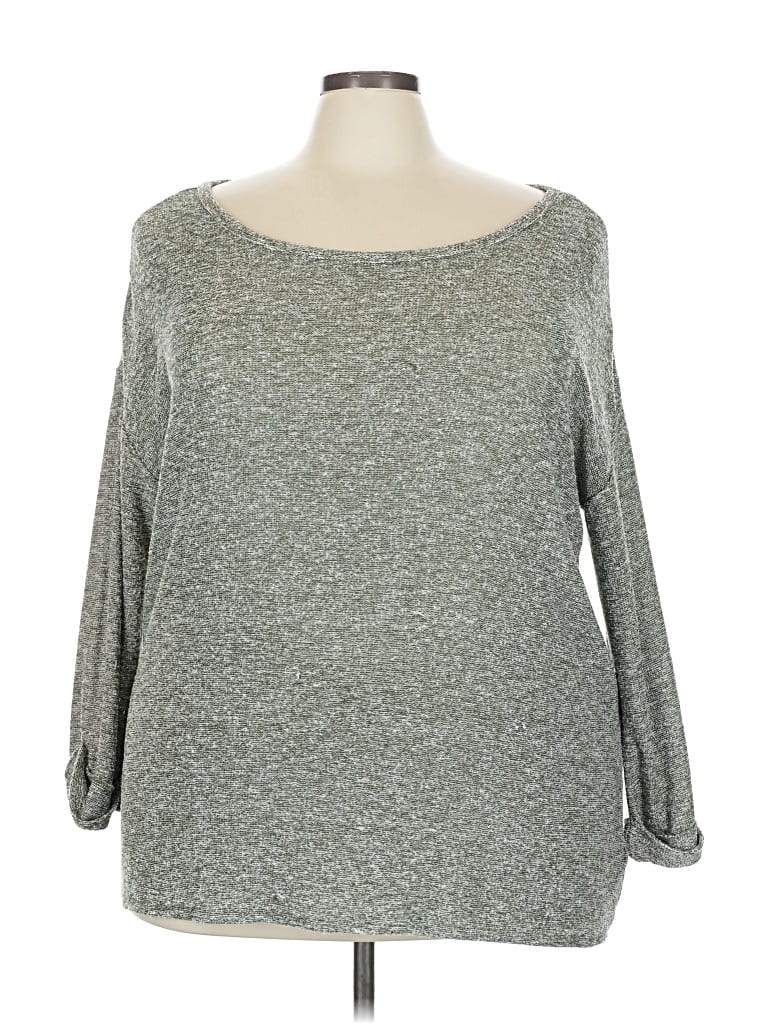 Pre-owned Torrid 3/4 Sleeve Top Gray Boatneck Tops