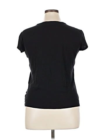 Daisy Fuentes Short Sleeve T-Shirt (view 2)