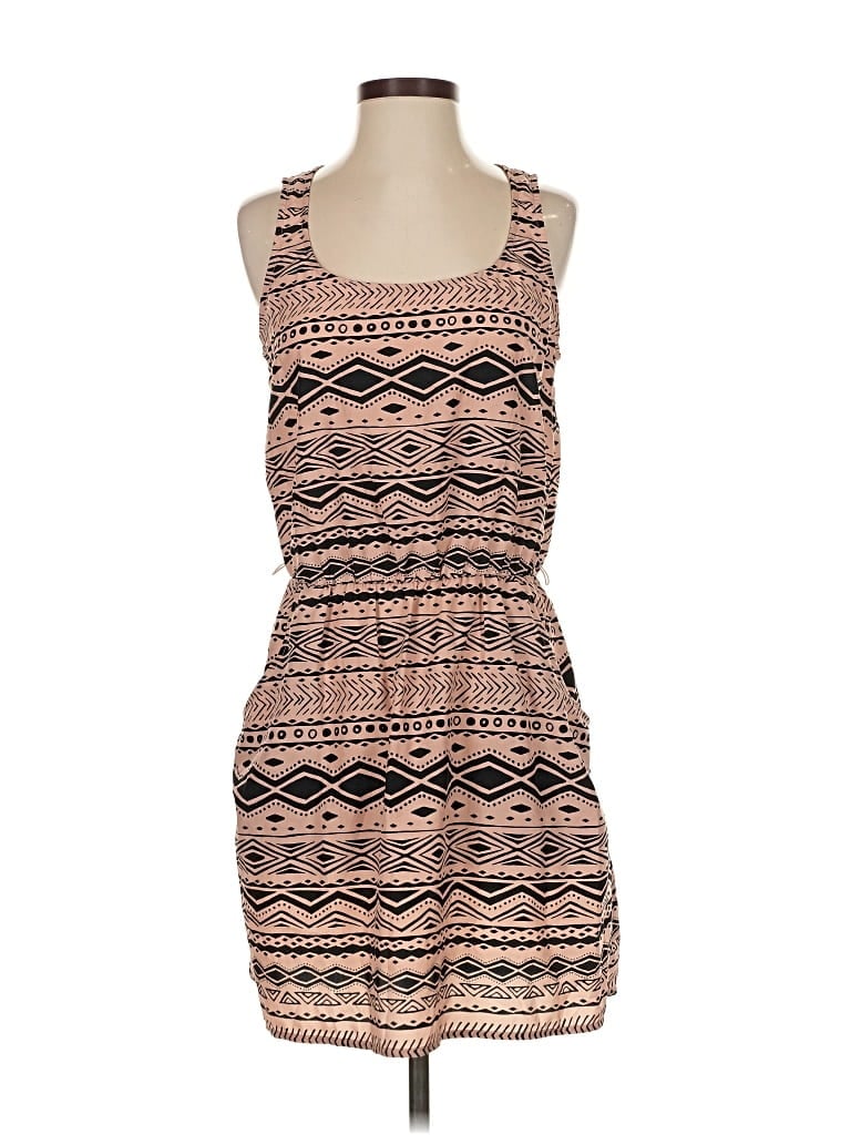 Pre-owned Guess Casual Dress In Brown