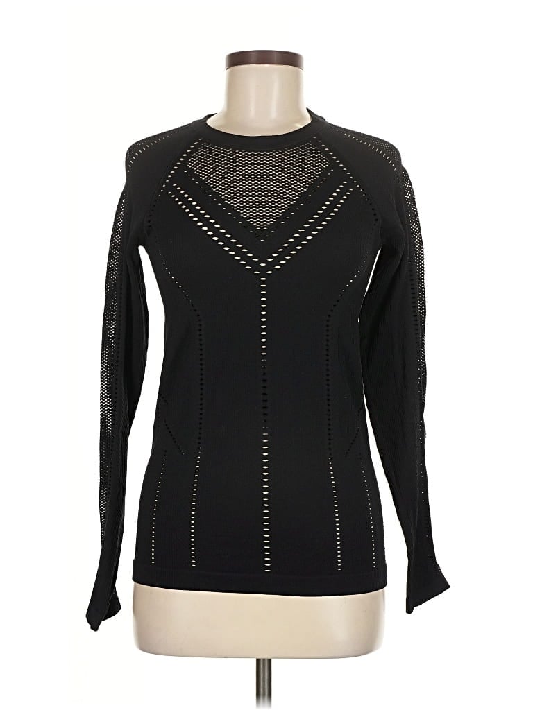 Pre-owned Athleta Long Sleeve T-shirt In Black