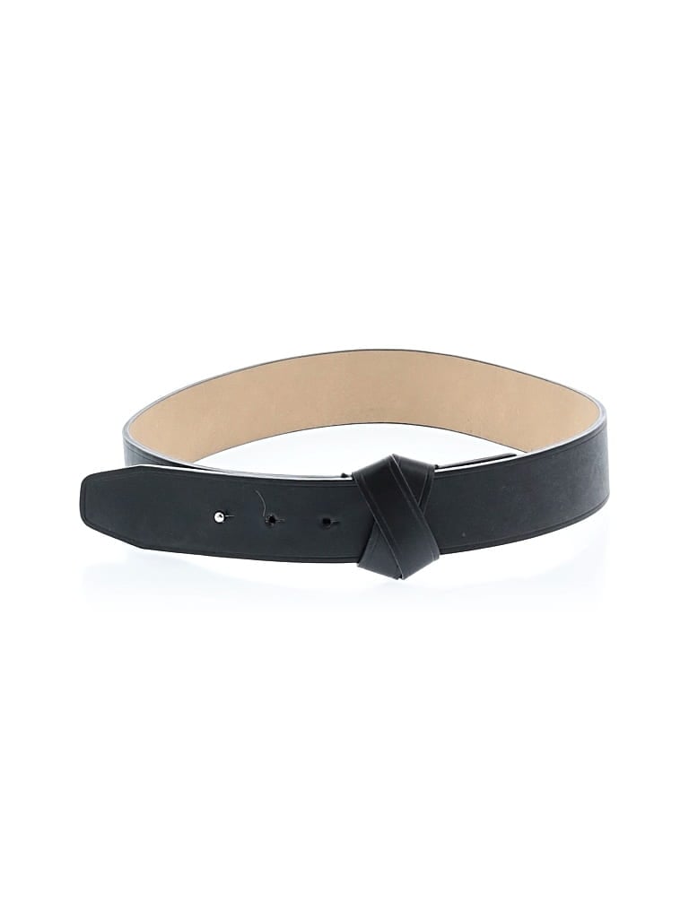 Pre-owned Vince Camuto Leather Belt In Black