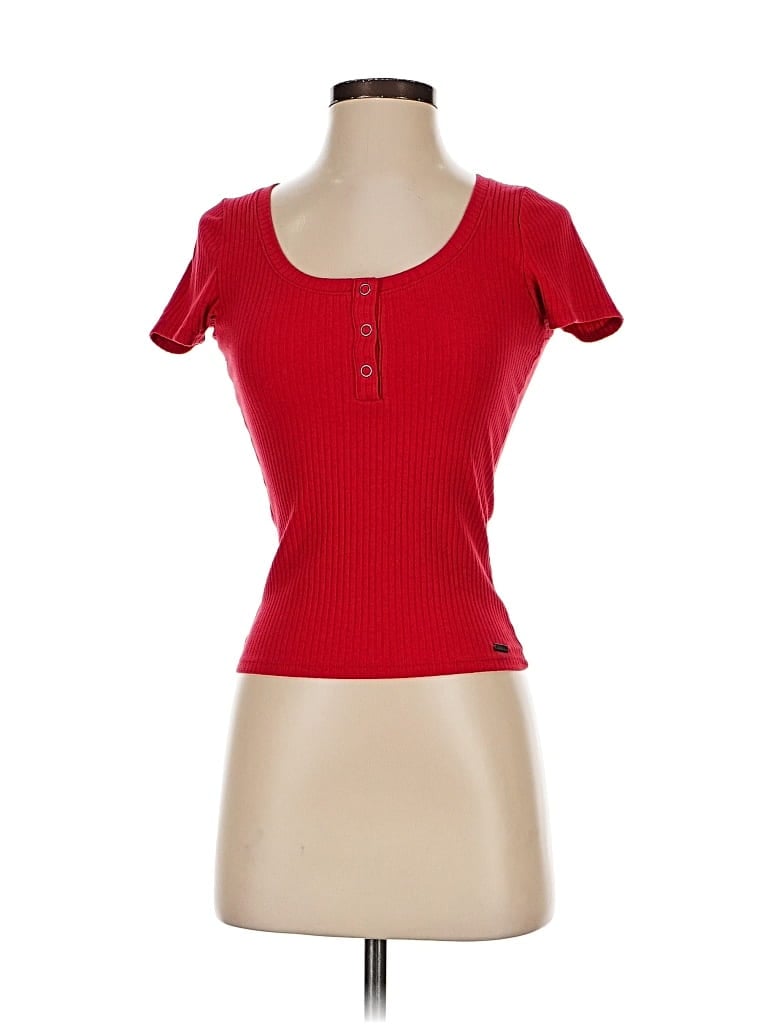 Pre-owned Hollister Short Sleeve T-shirt In Red