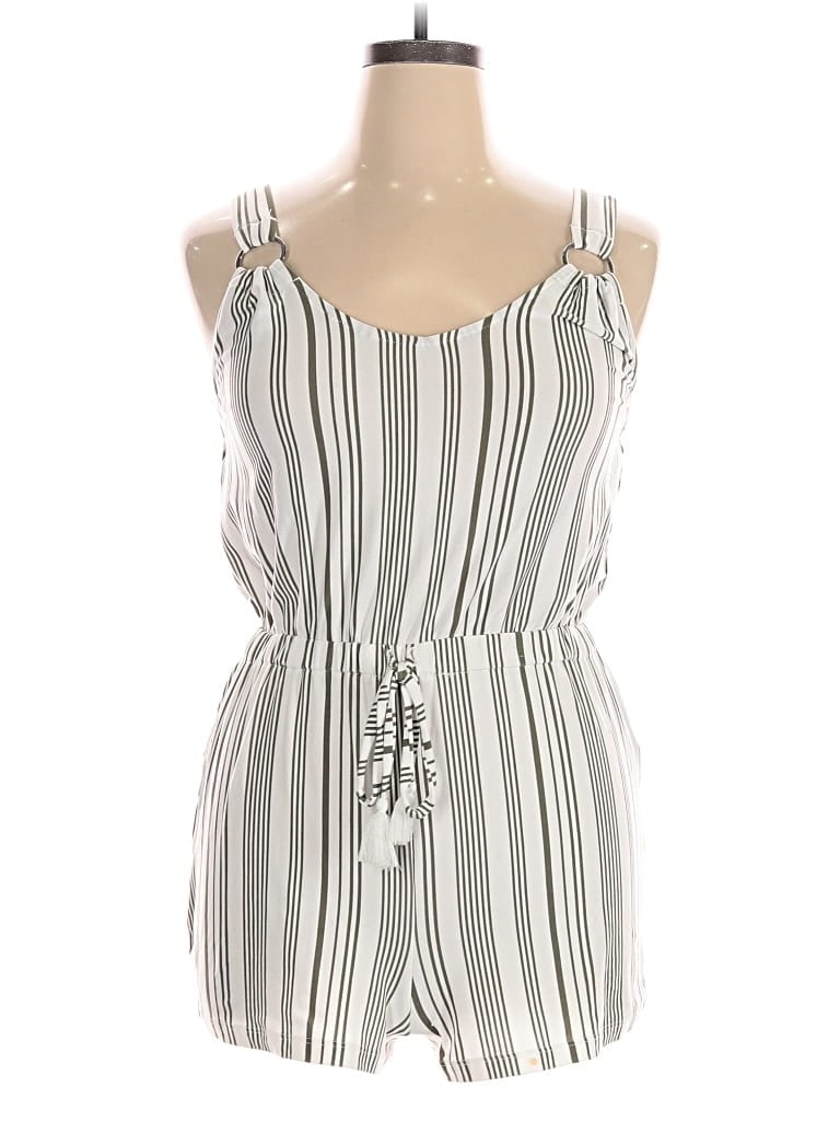 Pre-owned Derek Heart Romper In White