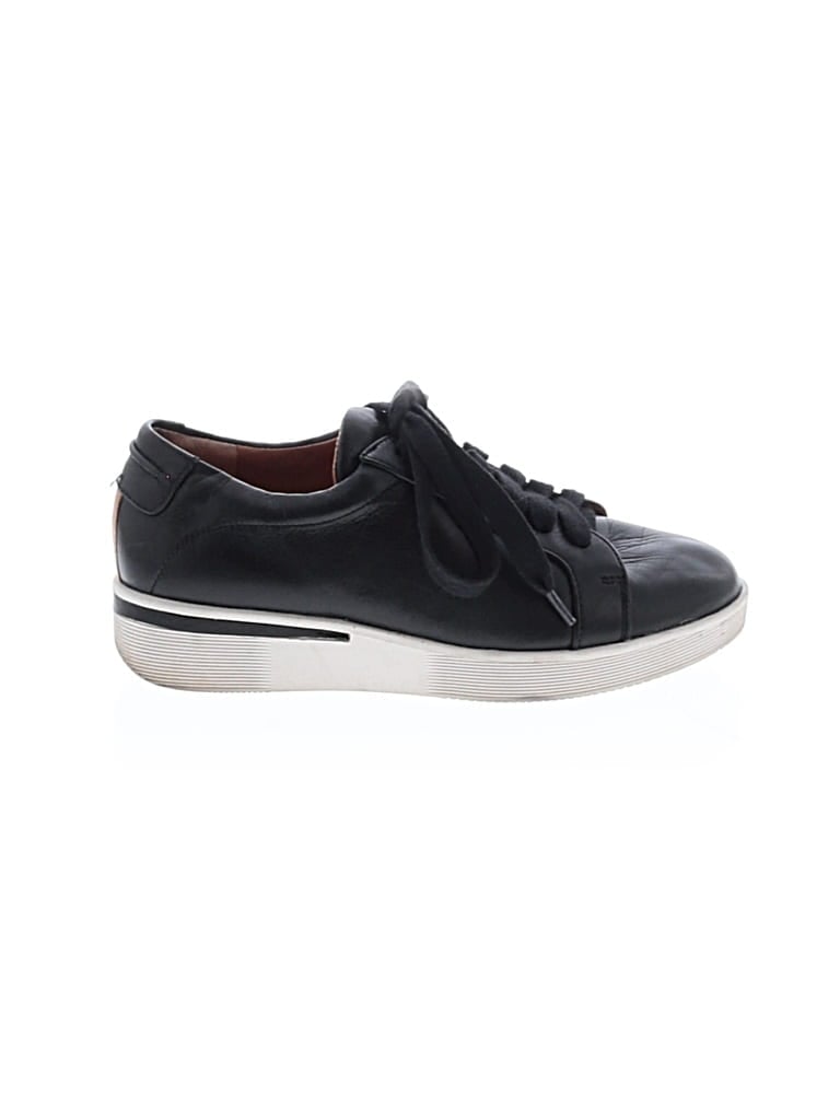 Pre-owned Gentle Souls By Kenneth Cole Sneakers In Black