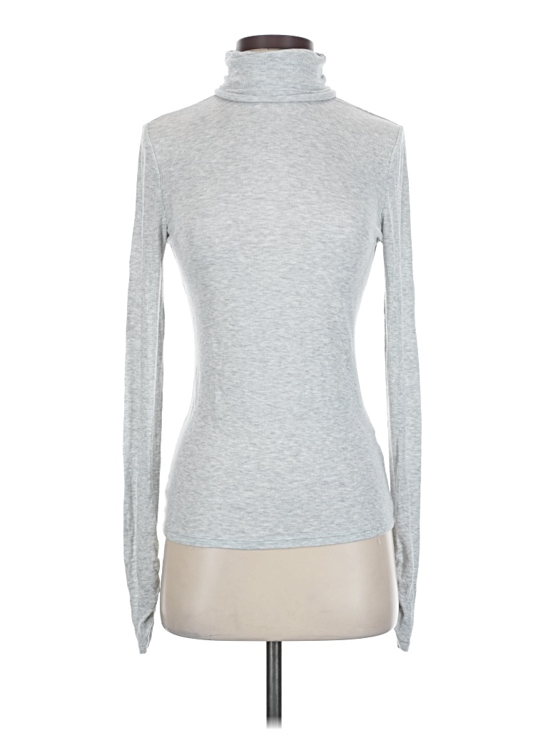 Pre-owned Fabletics Long Sleeve Turtleneck In Gray