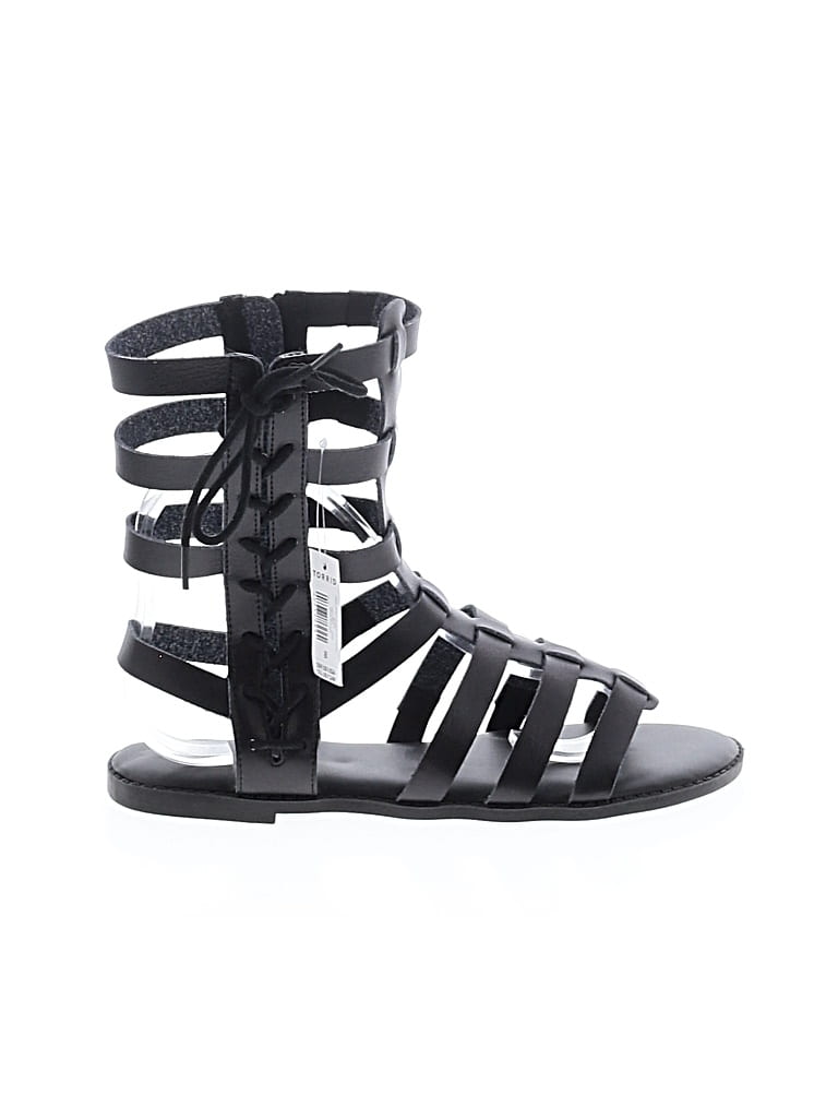 Pre-owned Torrid Sandals In Black