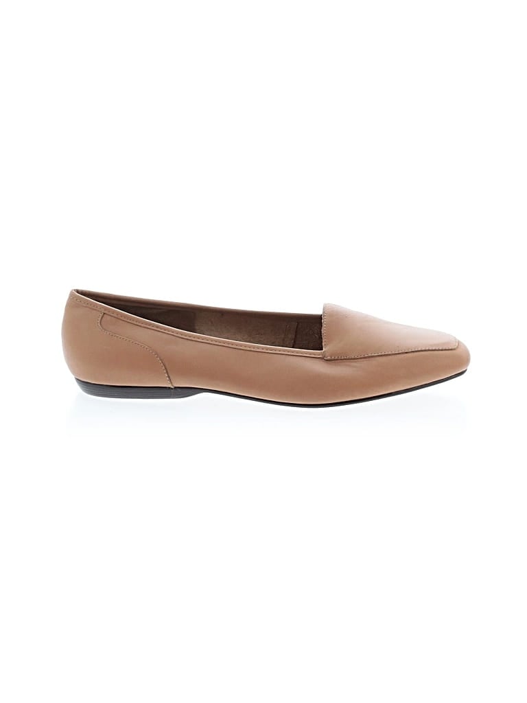 Pre-owned Merona Flats In Brown
