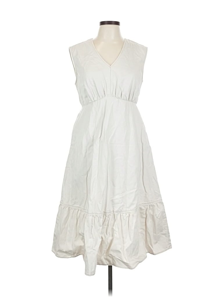Pre-owned Time And Tru Casual Dress In White