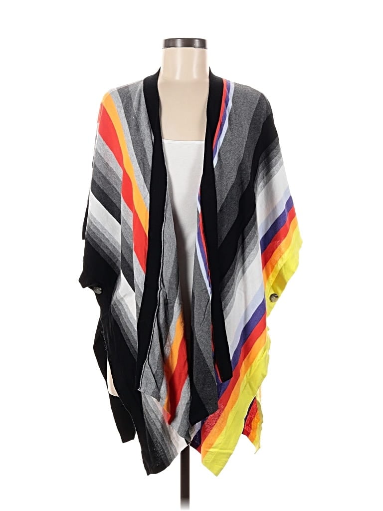 Pre-owned Cabi Poncho In Gray