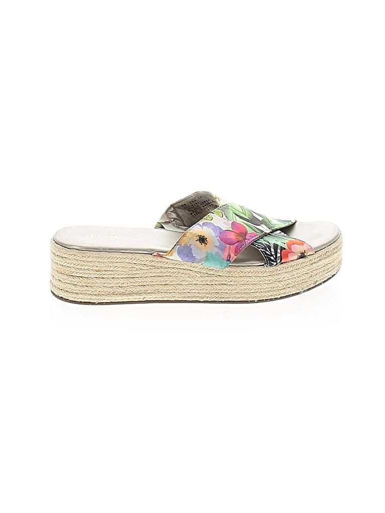 Pre-owned A.n.a. A New Approach Sandals In Green