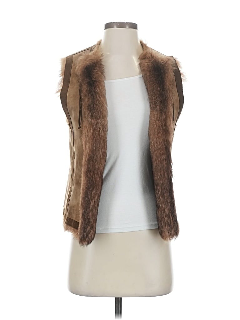 Pre-owned Etienne Vest In Brown