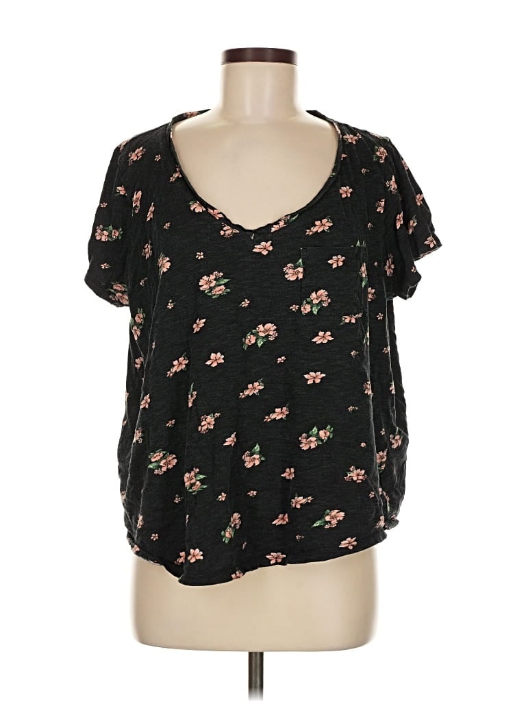 Pre-owned Torrid Short Sleeve T-shirt In Black