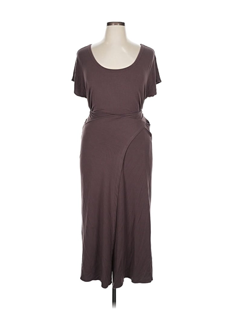 Pre-owned Universal Standard Casual Dress In Brown