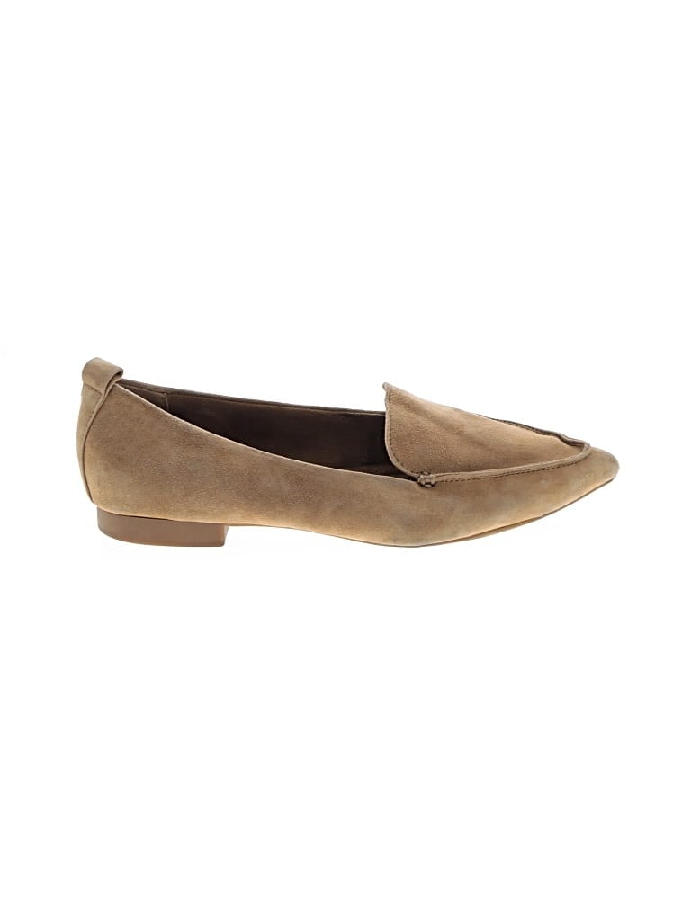 Pre-owned Bella Vita Flats In Brown