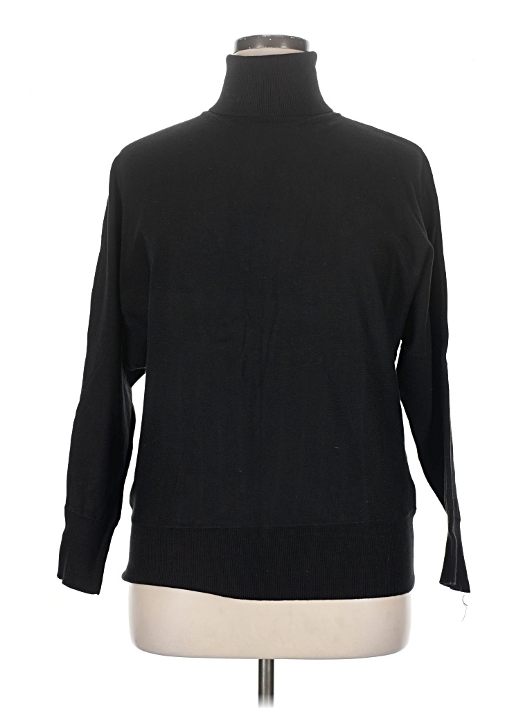 INVESTMENTS Pre-owned Turtleneck Sweater In Black