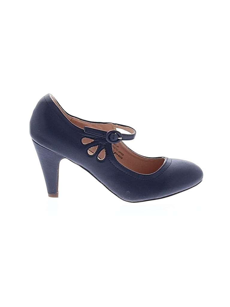 Pre-owned Chase & Chloe Heels In Blue