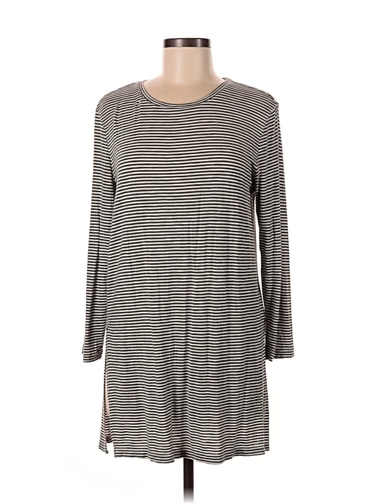 Pre-owned Old Navy 3/4 Sleeve T-shirt In Gray