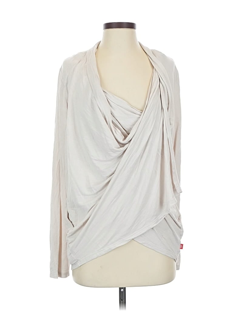 Click to view more detailed imagery on our partner's website Pre-owned Magnetic Me Cardigan Sweater In White