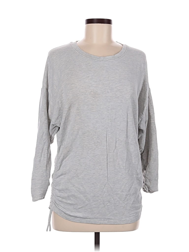 Pre-owned Athleta 3/4 Sleeve T-shirt In Gray