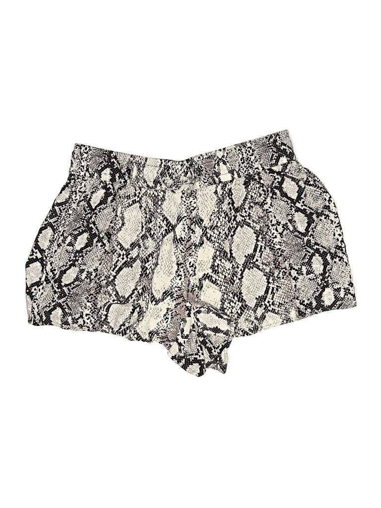 EXPRESS OUTLET Pre-owned Shorts In White