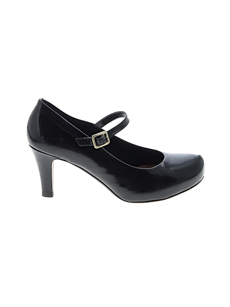 Pre-owned Clarks Heels In Black