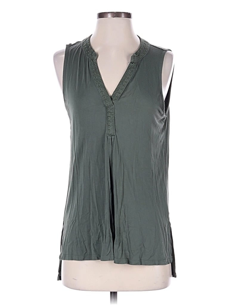 NEIMAN MARCUS Pre-owned Sleeveless Blouse In Green