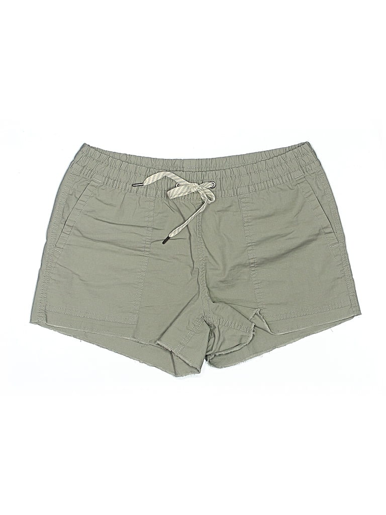 Pre-owned Vuori Shorts In Green