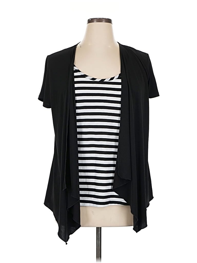 Pre-owned Harve Benard Kimono In Black